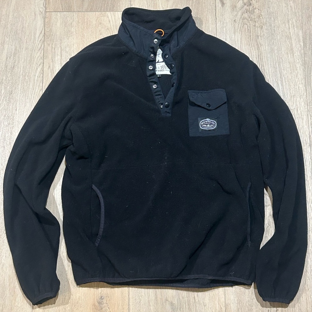 Poler Sweater size Largr